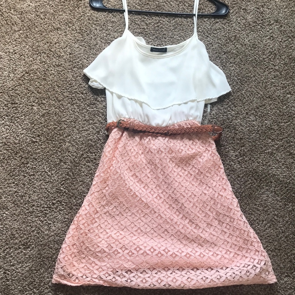 Dress w/ belt